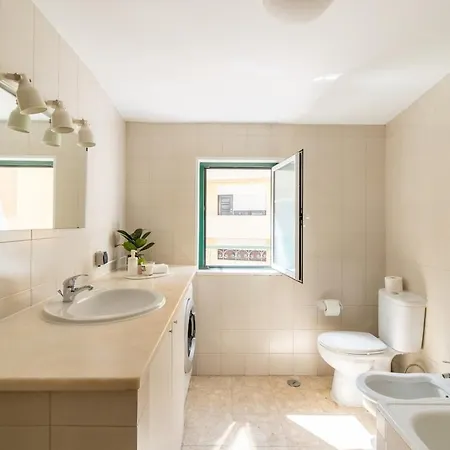 Sunny Principe Real Villa, Patio, 4br For 12 Вилла *