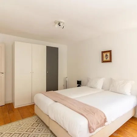 Sunny Principe Real Villa, Patio, 4br For 12 ヴィラ リスボン