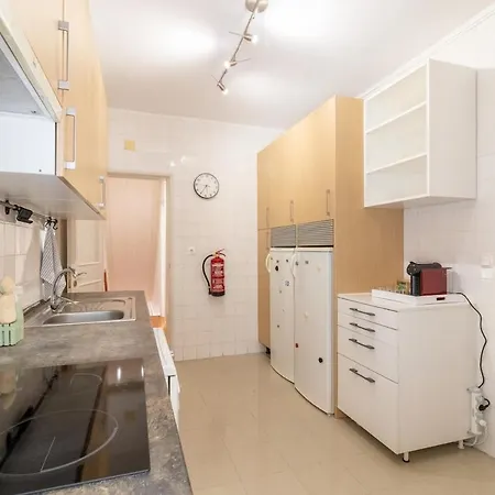 Sunny Principe Real Villa, Patio, 4br For 12 Вилла Лиссабон