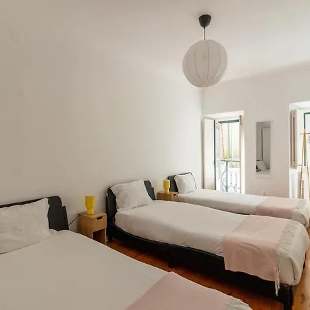 Sunny Principe Real Villa, Patio, 4br For 12 Вилла Лиссабон
