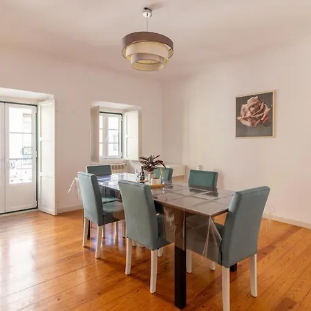 Sunny Principe Real Villa, Patio, 4br For 12 ヴィラ リスボン